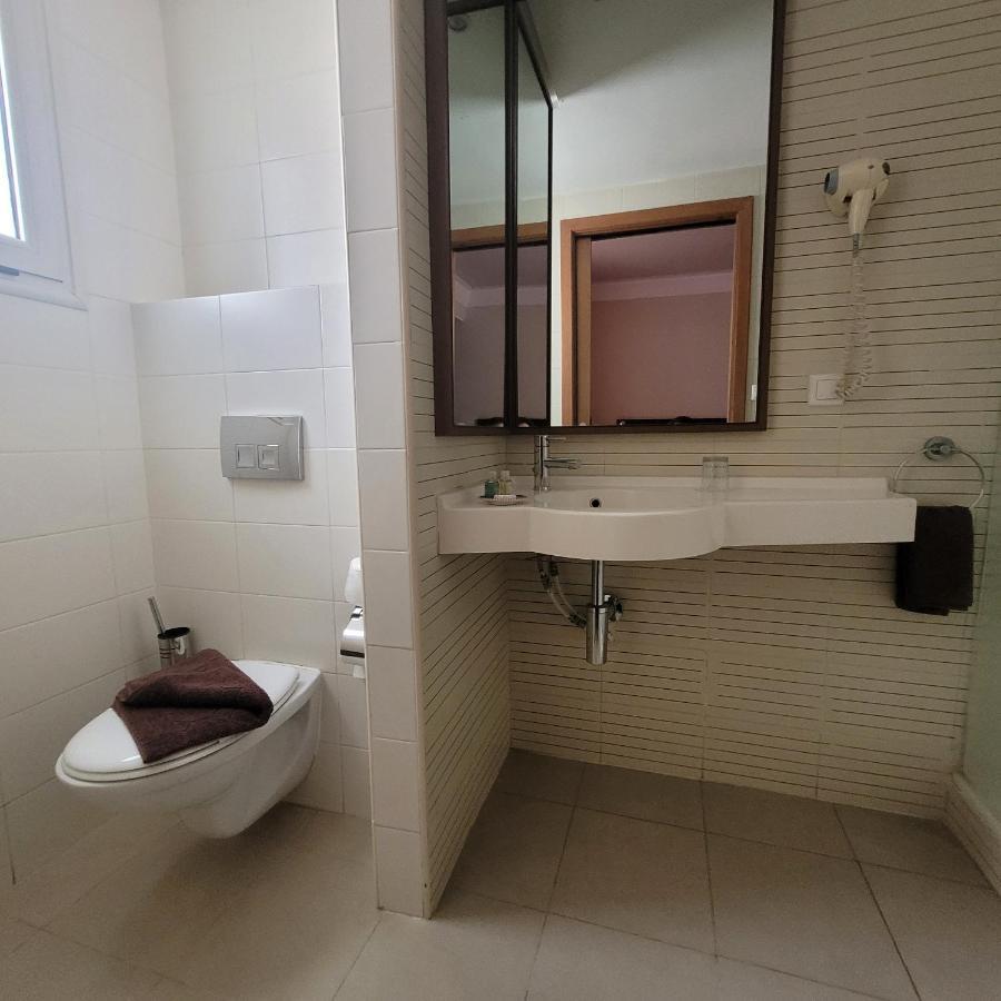 Hotel Tiba Tunis Eksteriør bilde