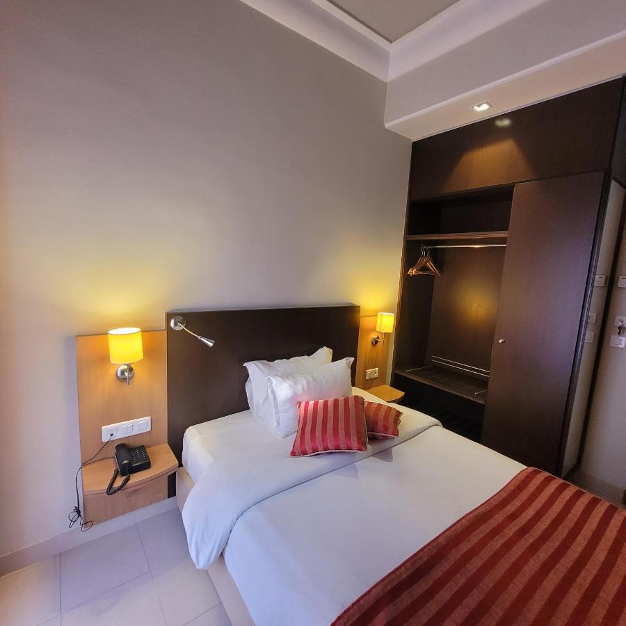 Hotel Tiba Tunis Eksteriør bilde